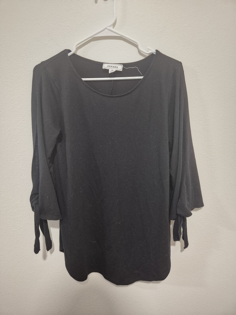 Zenana Black Scoop Neck Long Sleeve Top with Tie Cuffs Size M